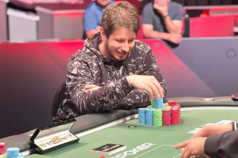 Aloísio Dourado deu show com vice na WSOP
