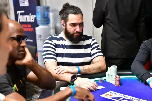 Elias Neto ficou com a prata no PokerStars
