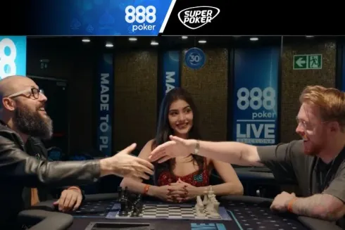 Embaixadores do 888poker se divertiram na mesa (Foto: Reprodução/YouTube)
