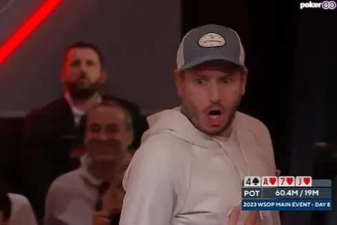 Daniel Weinman não acreditou ao ver um dos dois outs aparecer (Imagem: PokerGo)
