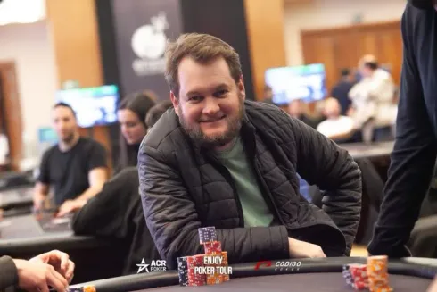 Michel Wenning foi quem mais juntou fichas no primeiro dia de Main Event (Foto: CodigoPoker)
