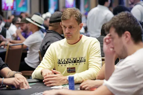 Alexandre Vuilleumier começou a jogar poker em 2020
