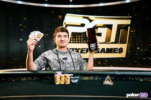 Dzmitry Urbanovich foi campeão nas mesas do ARIA Las Vegas (foto: PokerGO)
