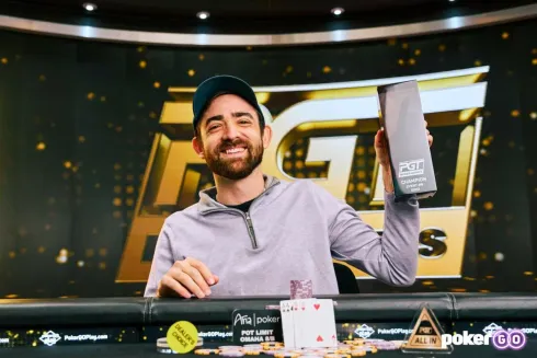 Dylan Weisman garantiu uma bela forra ao vencer o torneio no ARIA Casino (Foto: PokerGO)
