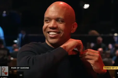 Phil Ivey levou a bad beat e deixou o jogo sorrindo
