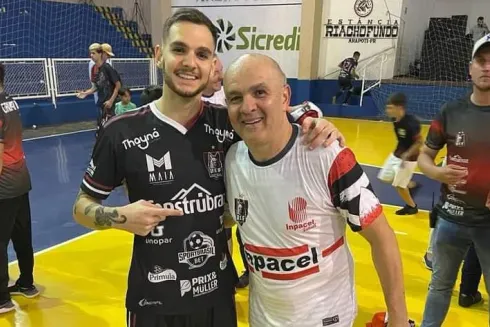 Pedro Gabriel com seu pai, "Fininho" (foto: Arquivo Pessoal)
