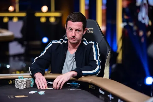 Tom Dwan tem boa vantagem pra começar a FT do Evento #11
