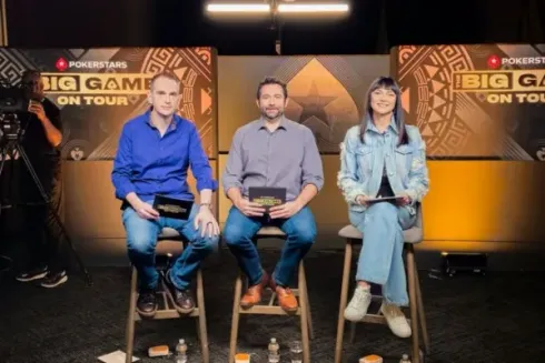 James Hartigan, Joe Stapleton e Nadya Magnus foram os juízes do Big Game (Foto: PokerNews)
