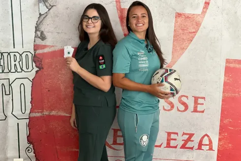 Lali e Camilinha se encontraram na ação do PokerStars com o Palmeiras
