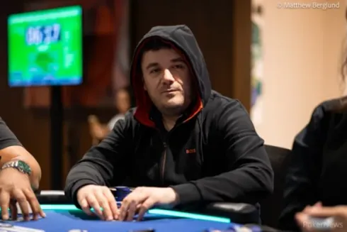 Anthony Zinno foi o chip leader do Dia 1F (Foto: PokerNews)
