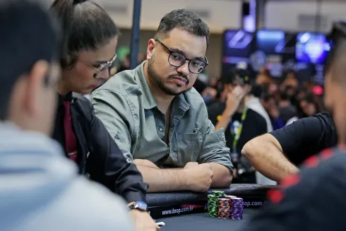 Kim de Sousa encontrou o belo fold na mesa final
