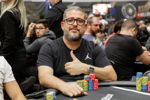 Fernando Sousa garantiu a ponta do chip count
