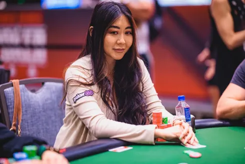 Maria Ho compartilhou seus pensamentos após terceiro lugar na WSOP Paradise (Foto: PokerNews)
