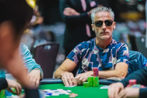 Damian Salas vai em busca do título (Foto: PokerNews)
