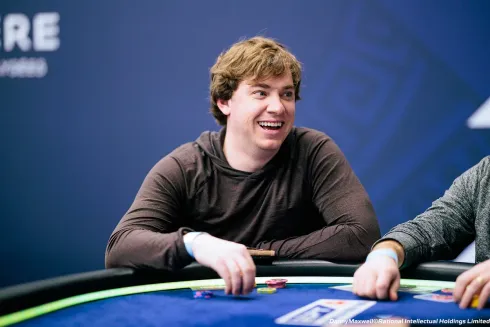 Chris Brewer aparece na frente na briga pelo Super High Roller
