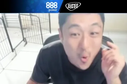 Léo Jokura se deu bem em uma mão maluca (Foto: Reprodução/YouTube @888poker)
