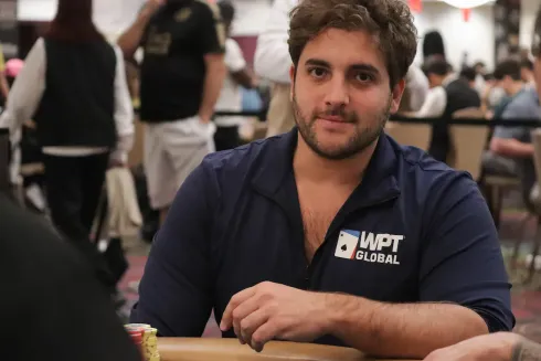 João Simão ficou em quarto lugar no concorrido Monster Stack da WSOP
