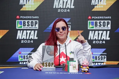 Gabriela Lozove levou seu primeiro troféu no BSOP Natal ao vencer o Ladies
