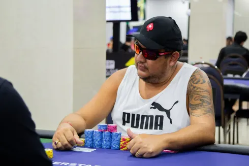 Rhaniery Ferreira, chip leader do Dia 1 do 6-Handed PKO do BSOP Natal
