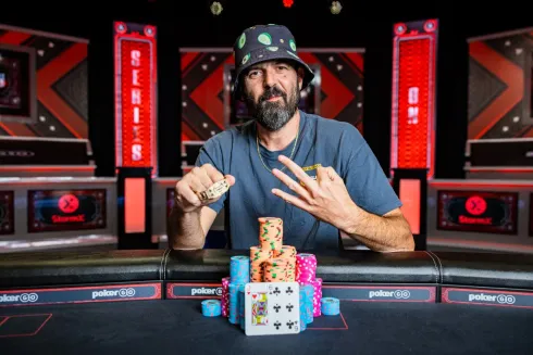 Timur Margolin bateu Agharazi Babayev no heads-up para levar mais uma pulseira (Foto: WSOP)
