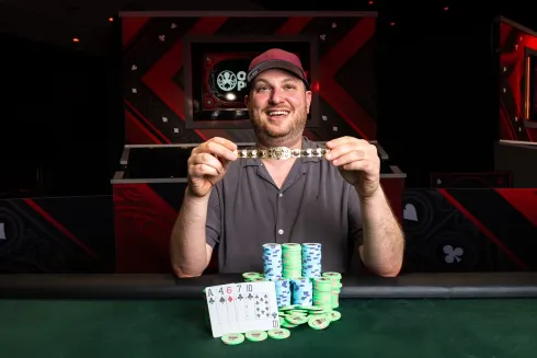 Scott Seiver agora é hexacampeão da série mundial (Foto: WSOP)
