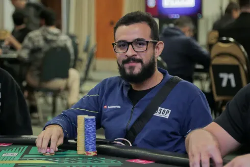 Adney Damasceno encheu o bolso no PokerStars
