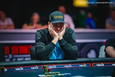 Phil Hellmuth fez mais uma deep run na WSOP (Foto: PokerNews)
