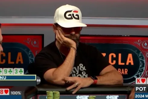 Daniel Negreanu quebrou a cabeça contra Jeremy Ausmus (Reprodução/Youtube)
