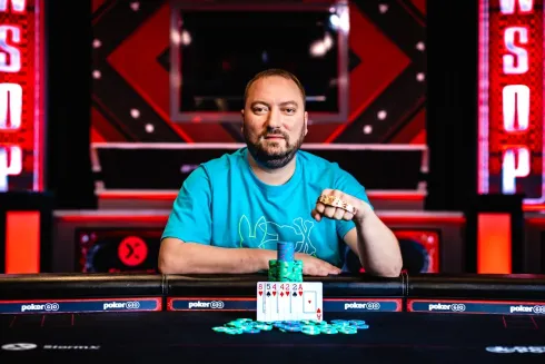 Nikolay Fal bateu um field de 611 entradas para levar a joia (Foto: WSOP)
