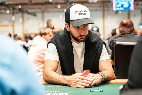 Georgio Sotiropoulos possui um impressionante currículo (Foto: PokerNews)
