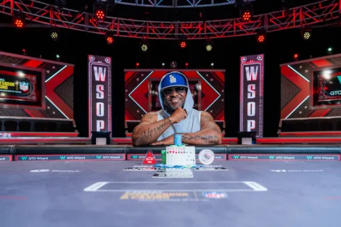 A vitória rendeu a Gary Bolden seu primeiro bracelete (Foto: WSOP)
