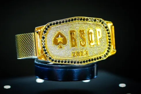 O bracelete aguarda o campeão do Main Event
