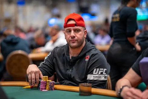 Michael Mizrachi falou com a World Poker Federation (Foto: PokerNews)
