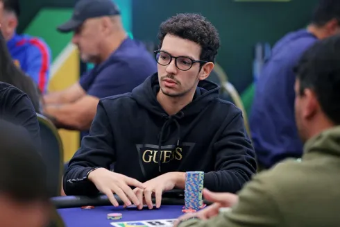 Murilo Fidelis levou o bronze no Sunday Million
