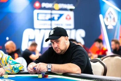 Fahredin Mustafov tem um grande stack para jogar o Dia 3 do Main Event do EPT Chipre
