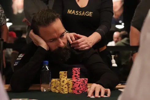 Daniel Negreanu está sofrendo nas mesas da WSOP 2022 (foto: Diego Ribas/PxImages)
