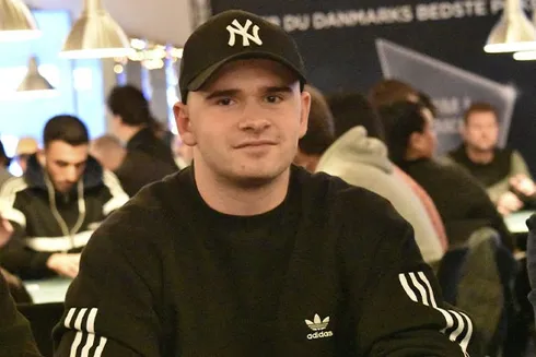 Maximilian Klostermeier agora é bicampeão em torneios da WSOP (Foto: 1stpoker)
