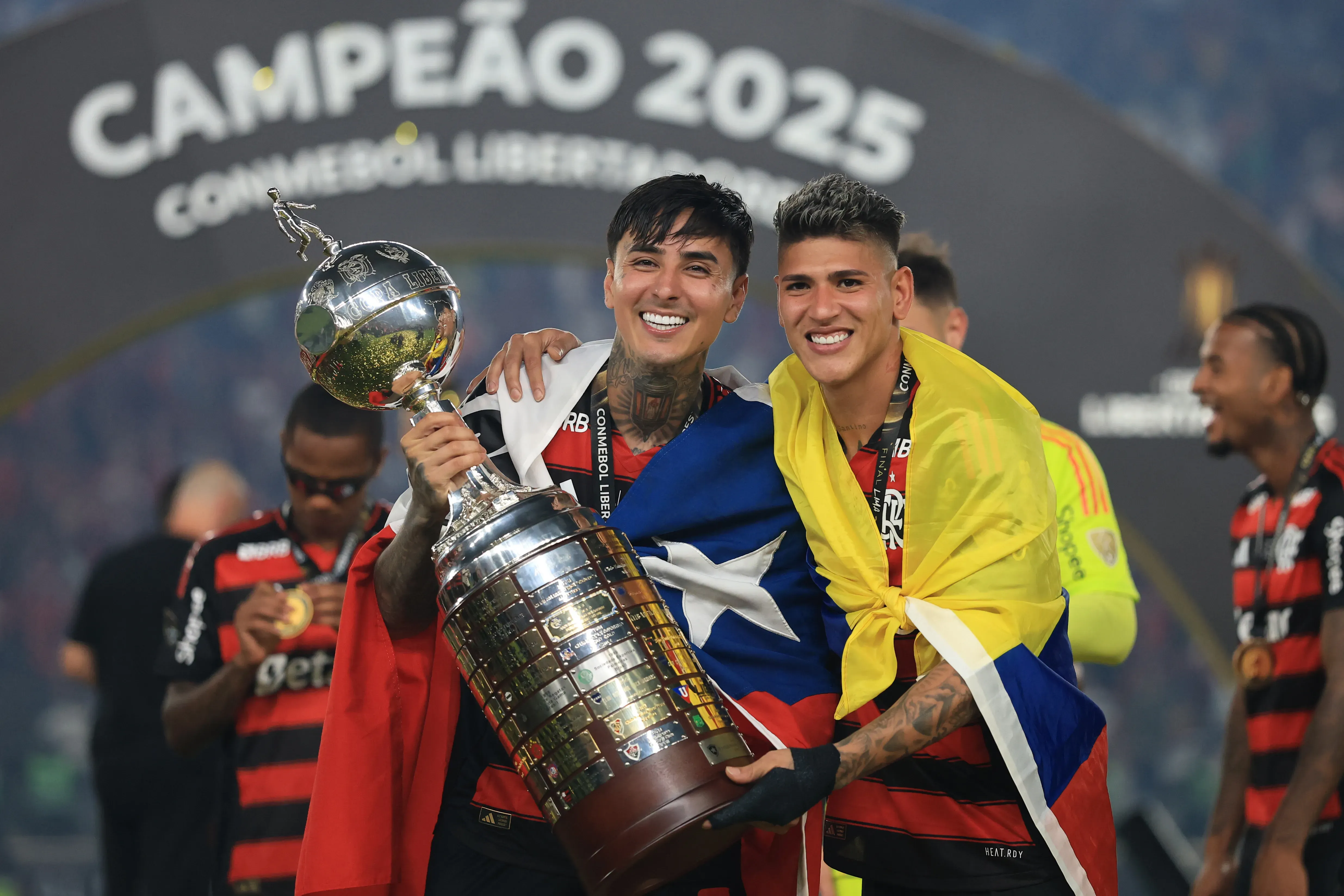 Erick Pulgar es campeón de la Copa Libertadores 2025.