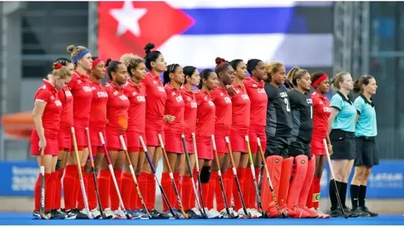 Varias jugadoras cubanas de hockey piden refugio en Chile. Foto: Photosport