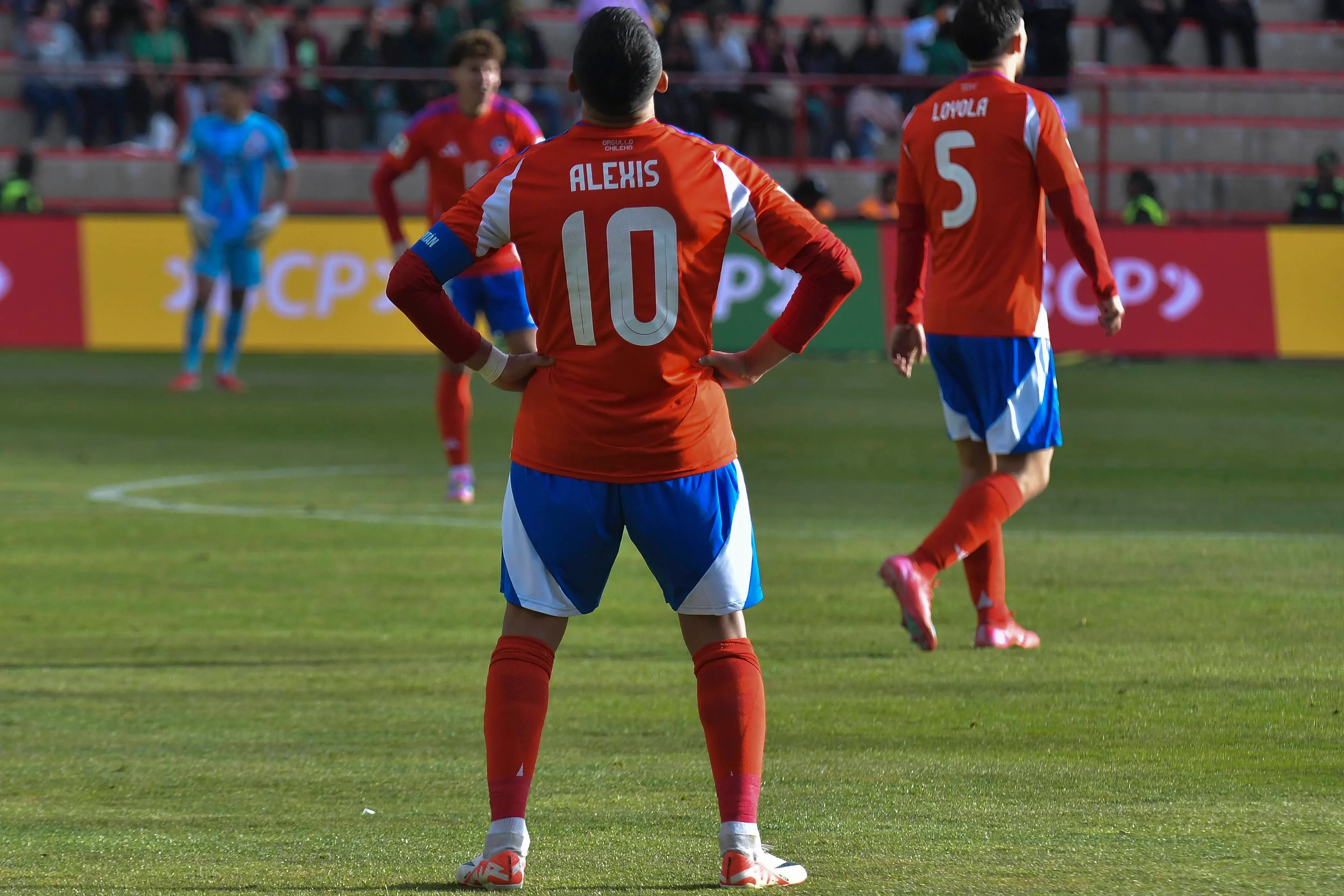 Manuel De Tezanos le para el carro a Alexis Sánchez por “falta de respeto” con los hinchas de La Roja.