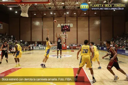 Básquet derrota