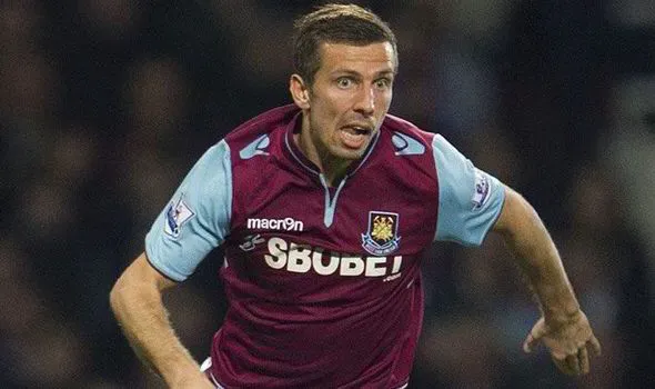 Gary O’neil tuvo un discreto paso como jugador por la Premier League.