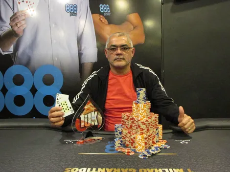 Paulo Vieira vira o jogo no heads up contra Denis Sato e crava o Stars Mega Deep Turbo 10K GTD