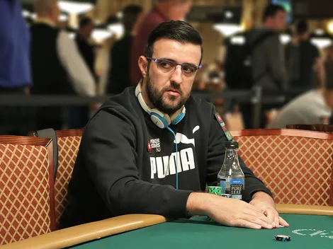 WSOP 2017: André Akkari vence primeira fase do Evento #3 e está a quatro jogadores da mesa final