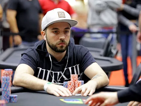 Que dureza! Na primeira mão do 1-Day High Roller, Adrovan Rodrigues é eliminado do torneio em cooler