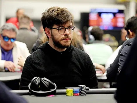 Enfrentando Chris Moorman, Thiago Crema encontra três outs e dobra stack na reta final do Evento #57-H do WCOOP