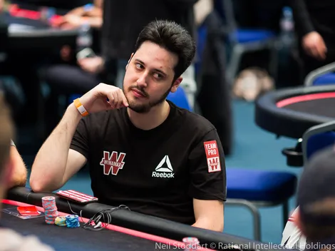 Adrian Mateos gasta todos time banks e acerta call no Super High Roller Bowl V