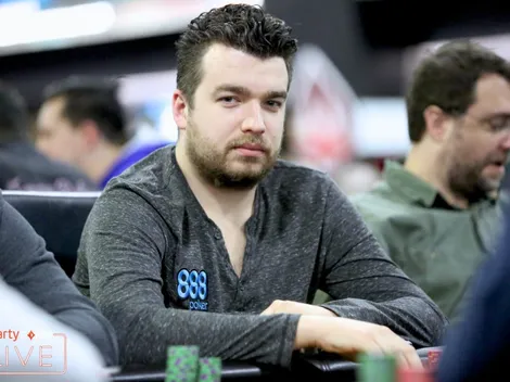 Chris Moorman força fold de trinca com overbet gigante; você pagaria?