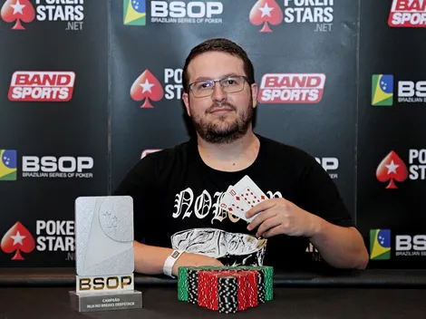 Após maratona de 11 horas, André Constantino conquista o título do No Breaks do BSOP Floripa