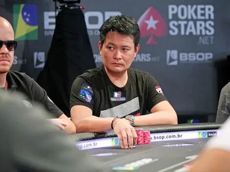 Fábio Kokubu encontra milagre no river em all in triplo no Turbo 300K do BSOP Millions